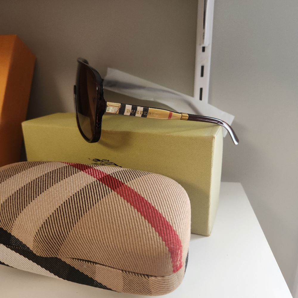 Burberry sunglasses and case